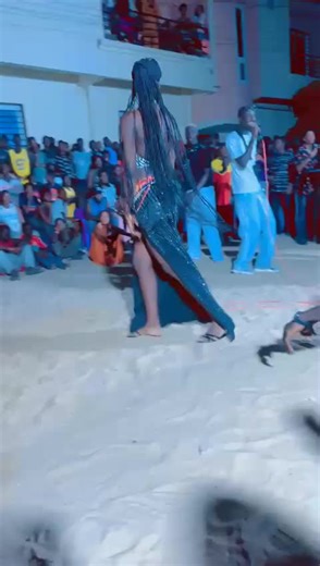 Vidéos de EVA BANAYA🎊✨️❤️‍🩹 (@eva.banaya) avec son original - EVA BANAYA🎊✨️❤️‍🩹