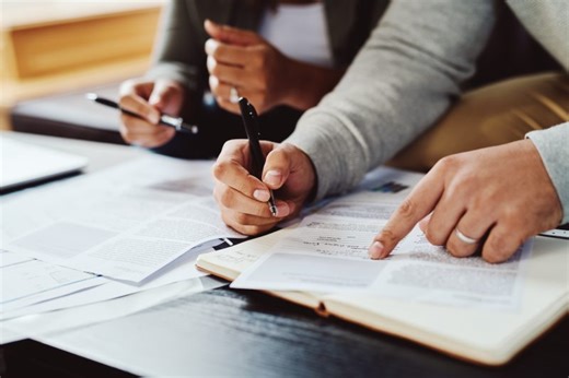 Should married couples file joint or separate tax returns?