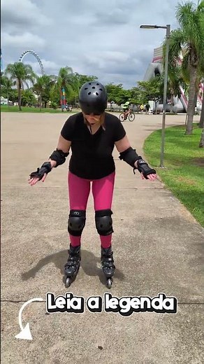 First Roller Skating Lesson - How to learn to skate in a V-shape #rollerskating #skates