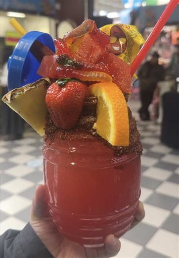 Community, culture, and incredible food, all while supporting local businesses in Minneapolis-St. Paul. That's what Morning Banger is all about! Two events down, and the energy has been absolutely unmatched! From Mercado Central to Plaza Mexico, each Morning Banger event transforms Saturday mornings into a celebration of good food, dancing, live DJ sets, and the kind of community vibes that are so needed right now. And guess what? The next one is THIS Saturday, February 7th in Saint Paul! If you