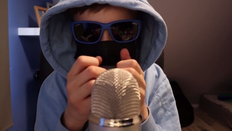 ASMR 100 Triggers in 100 Seconds