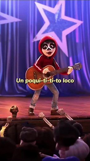 Un poco loco: Celebrando Coco y el Día de los Muertos