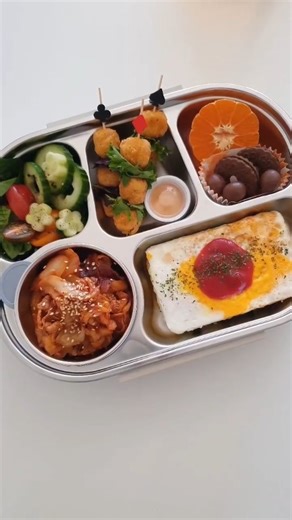 it's ssay | 🍱 What's inside my bento today: • Fried eggs Rice Roll with ham, seaweed, salt & pepper (add cheese if you like) - ketchup or mayo on top... | Instagram