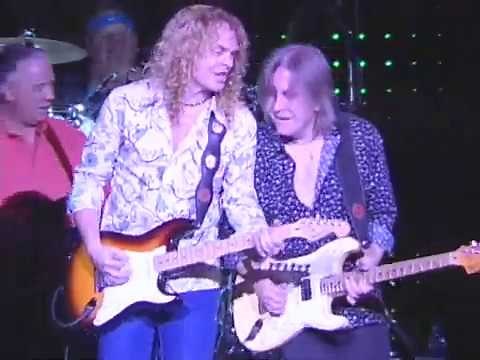 Carl Dixon with The Guess Who - live