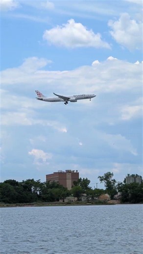 Brussels Airlines Airbus A330 - 8K