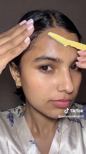 Face Shaving for Women: Techniques and Tips