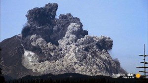 Some of the most breathtaking photos of the Mount St. Helens eruption were taken by a student as he tried to outrun the enormous landslide. Relive the stories of six people trapped in the volcano’s disaster zone tonight at 10 on Make It Out Alive. http://bit.ly/2JvajeN | Smithsonian Channel