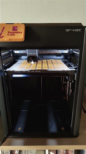 H2C bei der Arbeit. Dieser Drucker ist der Wahnsinn!