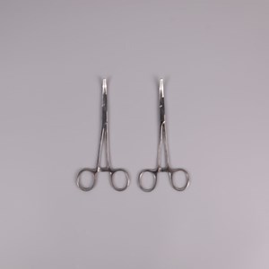 [Hot Item] Stainless Steel Curved Surgical Forceps with Locking Hemostat Clamp