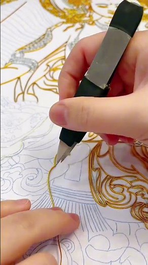 How is cloisonné enamel painting made?