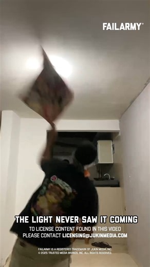 Who thought this was a good idea? #fblifestyle #oops #pillowfights | FailArmy