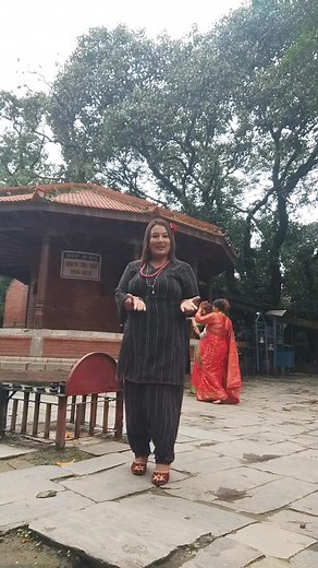 Newari derss ma hindi gana remix | Mzn Pooj