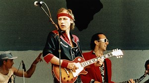 La collection de guitares de Mark Knopfler bientôt aux enchères - RTBF Actus