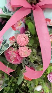 Summer Floral Door Swag Video tutorial