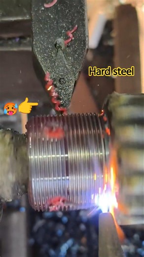 🦾Hard work 🔩threading tools #lathe #automobile #carbide #machine #welding #toolparts #shorts
