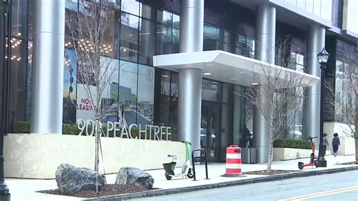 4 injured in Midtown high-rise drug-related shooting