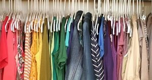 Prendas de vestir y complementos en portugués