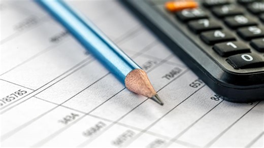 W usłudze Twój e-PIT znajdziesz wstępnie wypełnione formularze (fot. freepik)
