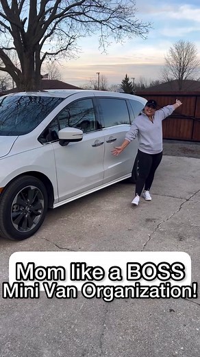 Minivan Organization I got you 😉 Follow along for more helpful tips and tricks from easy recipes to home organization xoxo #momlife #minivanmom #minivanorganization #carorganization #momhacks #momhack #momsoftiktok