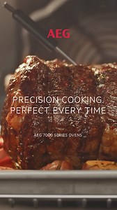 Enjoy the benefits of Steam cooking & effortless Pyrolytic cleaning in 7000 Series SteamCrisp ovens. | AEG