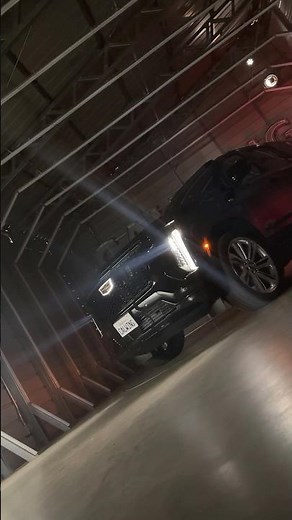 【新車 2025年モデル キャデラック エスカレード SPORT AWD】圧倒的な存在感を放つ現行モデル。ブラックで仕上げた新型エスカレード SPORTが入庫。