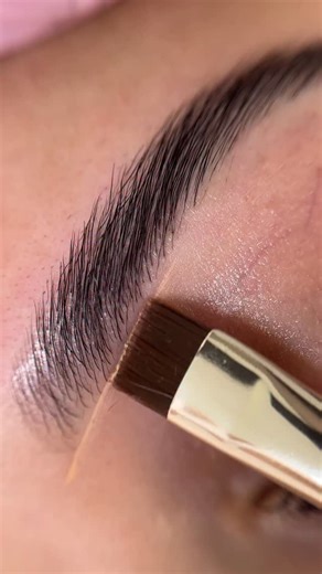 75 reactions · 4 comments | My fave final touch to every brow✨ Wanna know my brow concealing secret? I keep it simple — less is more, always! Just the right amount to make those brows subtly pop✨﫣 Curious how I do it step-by-step? Get instant access to my free Brow Concealing Demo! Link in bio懶 | MJP Beauty | Facebook