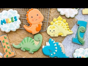 How to Decorate Dinosaur Sugar Cookies