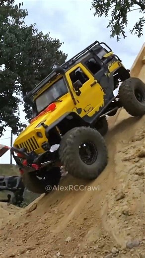 RC Crawler Steep Descent Challenge!