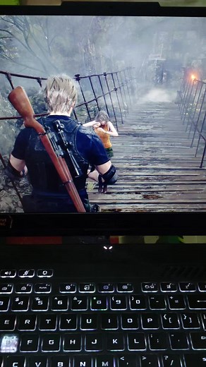 Resident Evil 4 Gameplay Featuring Leon and Ashley