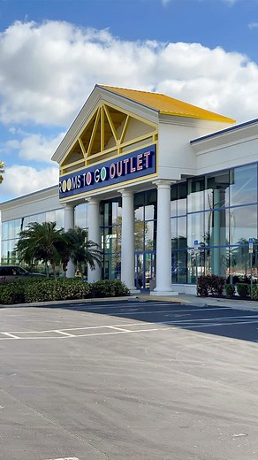 Rooms To Go on Instagram: "Our Rooms To Go Outlet 3-day Warehouse & Clearance Event is going on now! In-store only. #roomstogo #furniture #diningroom #bedroom #livingroom #decor #home #homedecor #interiordesign #styleinspo #shopping #clearancesale #instore #deals"