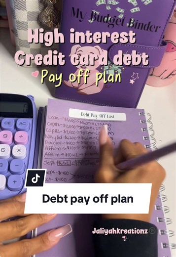 These easy steps help you start paying off debt ! Full budget planner and custom budgets available 💜🔗 #jaliyahkreationz #budgetplanners #cashstuffing #budgetkit #budgetmypaycheck