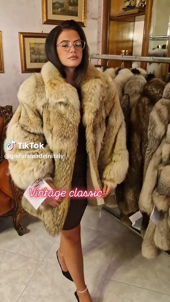 #fox #coat #fur #vintage #outfits