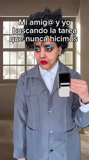 Mi amiga y yo buscando la tarea que nunca hicimos | Gabo Alvarez