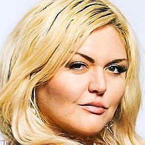 Lindsay Kay Hayward – Age, Bio, Personal Life, Family & Stats | CelebsAges