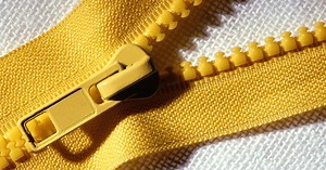 Jak opravit rozbitý zip? Zvládnete to sami! Tři snadné videonávody