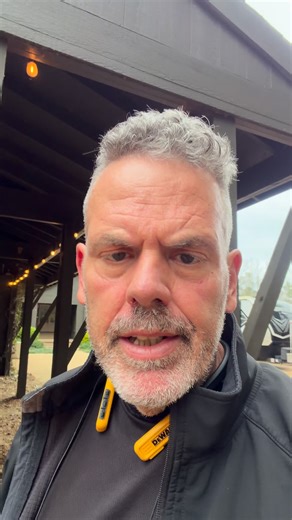 Steve Snell on Instagram: "Do you leave your GPS collars on your dogs while they are in the dog box? #gundogsupply #garminpro550plus #garminalpha"