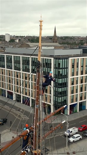 Dan Snow Presents the Discovery Mast Climb in Dundee, Scotland #shorts