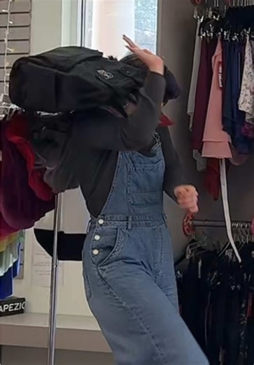 Work Humor in Retail: The Nonchalant Bag Catch