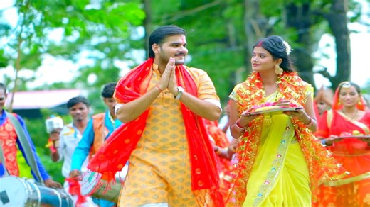 New Devi Geet 2022: अरविंद अकेला कल्लू शिल्पी राज के साथ मईया की भक्ती में हुए लीन, बोले- भक्ति में रंगीन हो जा