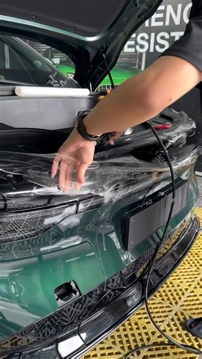 Gleam Nest Detailing @ Setapak on Instagram: "Zeekr 7X | Protection Done Right ✨ Full Front PPF installed to guard against stone chips, scratches & daily wear — because first impressions should last. Finished with IGL Coatings Signature, applied by Kenzo, delivering deep gloss, slick finish & long-term protection. 🔒 Impact protection where it matters ✨ Ultra gloss & hydrophobic surface 🧼 Easier maintenance, cleaner look every day This is how you keep a new car feeling new. 📍 Gleam Nest Detail
