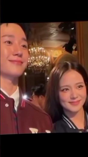 JISOO & JUNG HAE IN! #Jisoo, #BLACKPINK, #JungHaeIn, #JisooAndJungHaeIn, #NewYorkFashionWeek,