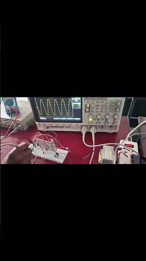 HOW TO USE AN OSCILLOSCOPE AND SIGNAL GENERATORS IN CIRCUIT DESIGN