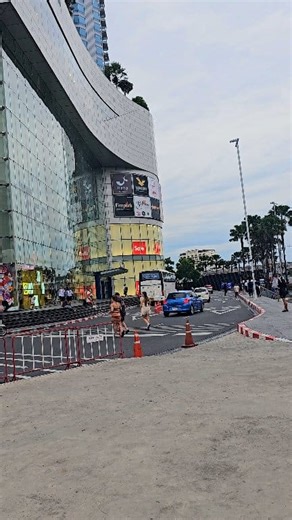Terminal 21 Airport Theme shopping mall in pattaya ❤️🇹🇭 . . . . #Terminal21Pattaya #Terminal21 #shopping #pattaya #pattayathailand #pattayacity #fblifestyle | Thailand in Motion