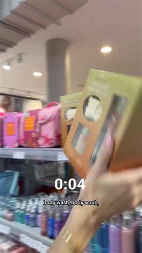 1 Minute to build the perfect gift basket 🏃‍♀️🛍 What's going in yours? https://bit.ly/3Ksnput #targetaus | Target Australia