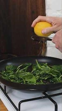 The BEST Spinach Recipe on the Internet (Flavour BOMB) #shorts