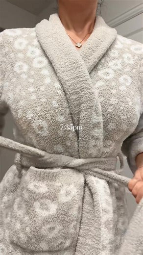 62K views · 2K reactions | Timestamped asmr night routine 懶productive 5-9 aesthetic, what other routines do you want to see from me? #nightroutine #asmrsounds #cleantok #dailyvlog #grwm @HYDROJUG @Le Creuset @Longchamp @laneige_us @Kiehl's Since 1851 day in my life vlogs, cook with me, clean with me, day in my life inspo, satisfying asmr tiktok vlogs, get ready with me for bed, clean girl aesthetic | Elaina | Facebook