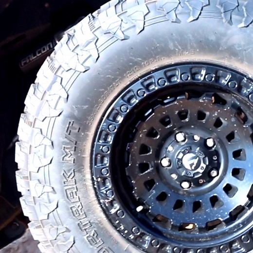 🚙🌲 Let's Dance in the Wild with 𝐙𝐄𝐓𝐀 𝐅𝐨𝐫𝐭𝐫𝐚𝐤𝐌𝐓 All-Terrain Off-Road Mud Tyres! 🏞️🛞 Ready to conquer the roughest terrains? Our tyres are built tough with High Strength Sidewall technology and a robust three-layer armor for 𝐮𝐧𝐦𝐚𝐭𝐜𝐡𝐞𝐝 𝐝𝐮𝐫𝐚𝐛𝐢𝐥𝐢𝐭𝐲. 💪🛠️ Experience unbeatable grip and stable handling with a tread pattern that extends to the shoulders, giving you 𝐭𝐨𝐭𝐚𝐥 𝐜𝐨𝐧𝐭𝐫𝐨𝐥 𝐨𝐧 𝐧𝐨𝐧-𝐩𝐚𝐯𝐞𝐝 𝐫𝐨𝐚𝐝𝐬. 🏁🚜 Get ready for the adventure of a life