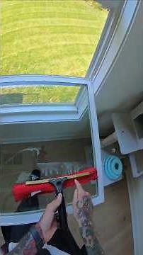 The BEST Method To Clean Exterior Double-Hung Tilt-In Windows | From INSIDE #satisfying #cleaning