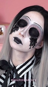 She looks like a sad bird 🐦 Makeup inspired by the artwork on the last slide! Artist @edward_jekyll ! 🙏🏼🖤 _______ @nyxcosmetics sfx creme white @nyxcosmetics_be sfx creme black @nyxcosmetics_uk liquid suede lipstick @hudabeautyshop smokey obsessions palette @evahairofficial wig ________ #31daysofhalloween #hudabeautyshop #halloween #halloweenmakeup #100daysofmakeup #creepydoll #creepyart #makeupartist #sfxmakeup #crazymakeups #shimycatsmua #hudabeauty #nyxcosmetics #nyxprofessionalmakeup #ha