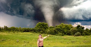 Female storm chasers pursue passion as severe weather events increase
